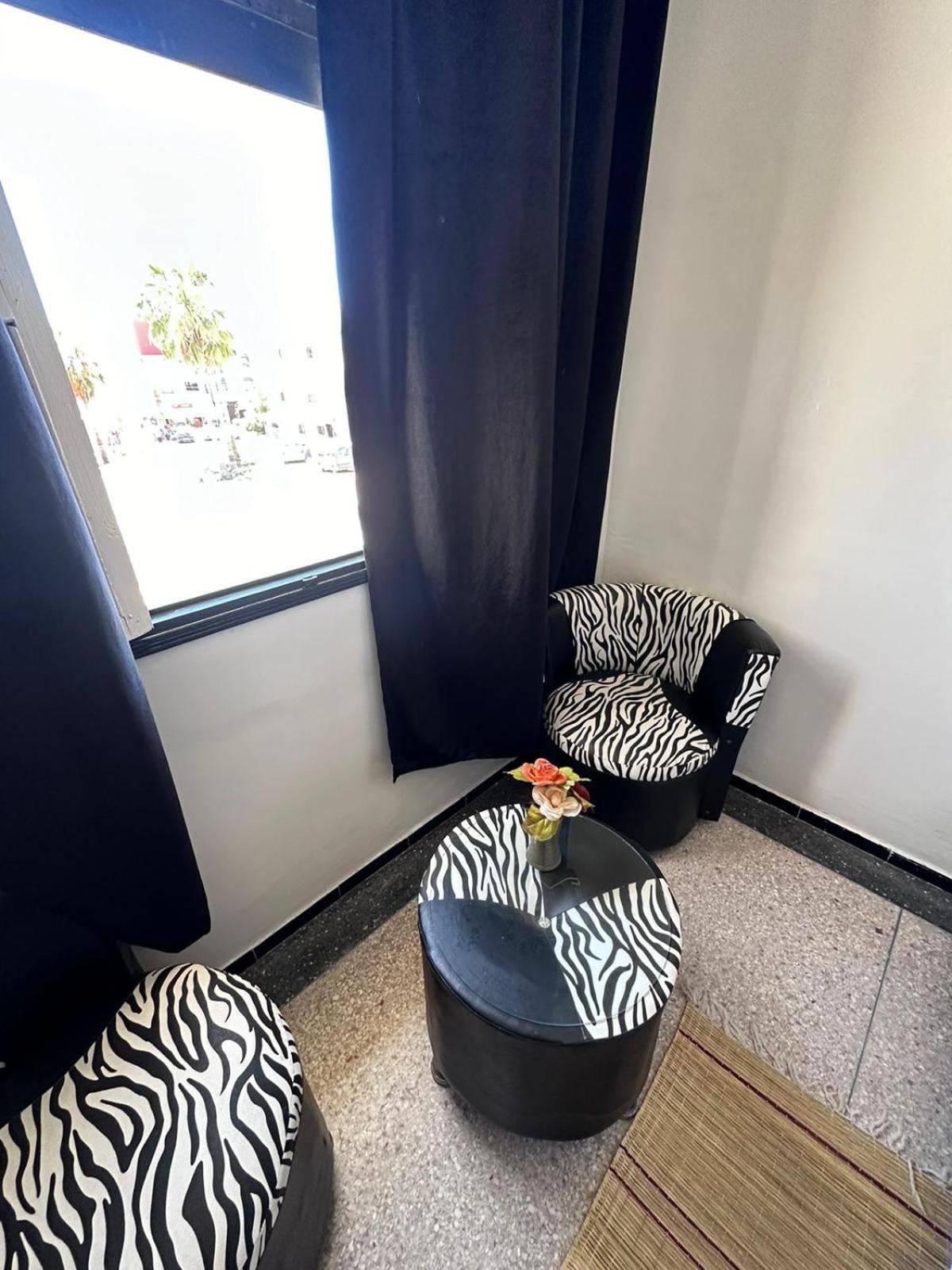 Anza Haven Surf House Bed & Breakfast Agadir Ngoại thất bức ảnh